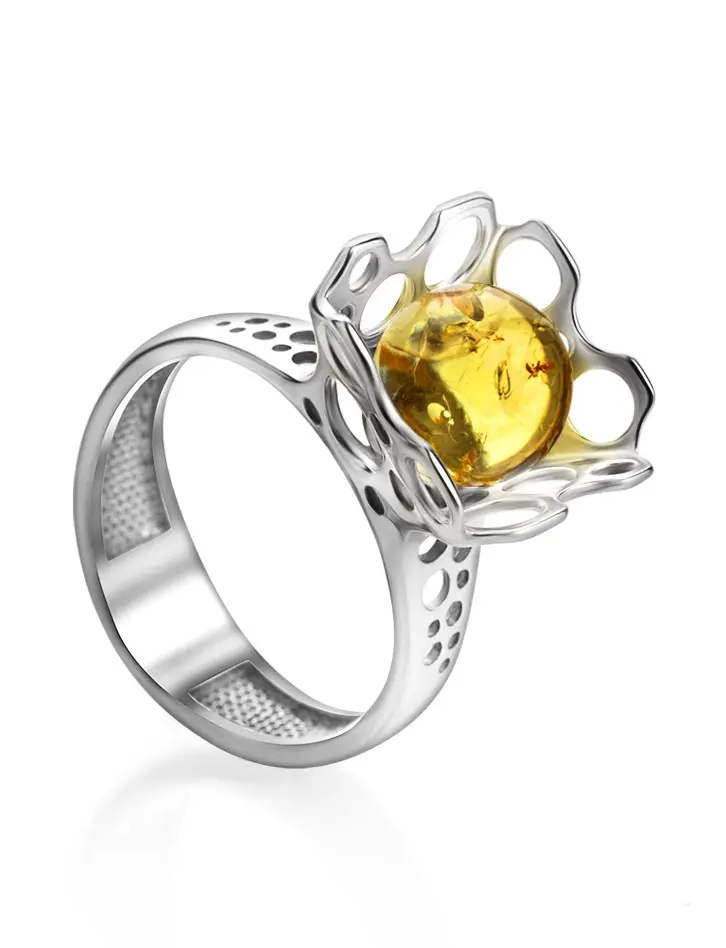 картинка Яркое кольцо с натуральным янтарём лимонного цвета «Женева» в онлайн магазине