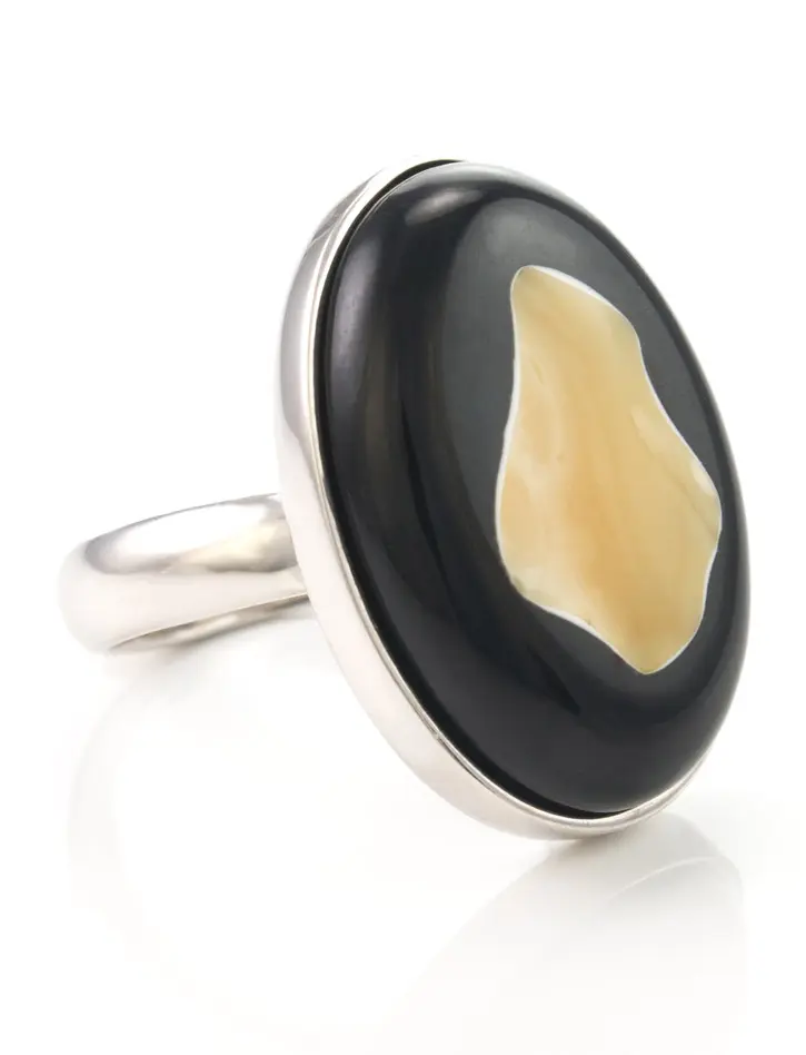 картинка Крупное яркое кольцо «Пантера» с натуральным балтийским янтарём в онлайн магазине
