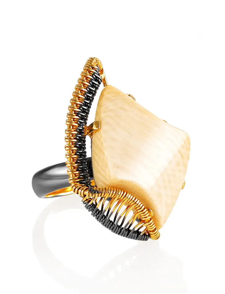 картинка Эффектное филигранное кольцо из серебра с бивнем мамонта «Эра» в онлайн магазине