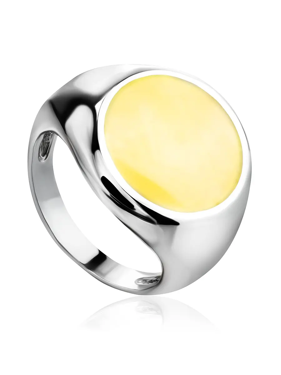 картинка Стильный перстень из медового янтаря «Монако» в онлайн магазине