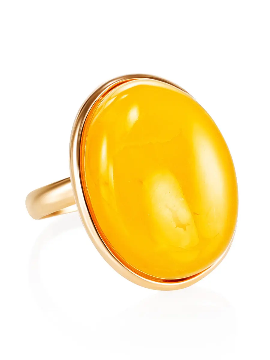 картинка Элегантное кольцо из натурального янтаря медового цвета в онлайн магазине