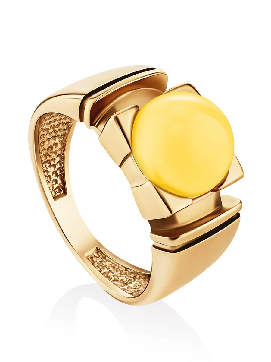 картинка Изящное золотое кольцо со вставкой из натурального медового янтаря «Рондо» в онлайн магазине