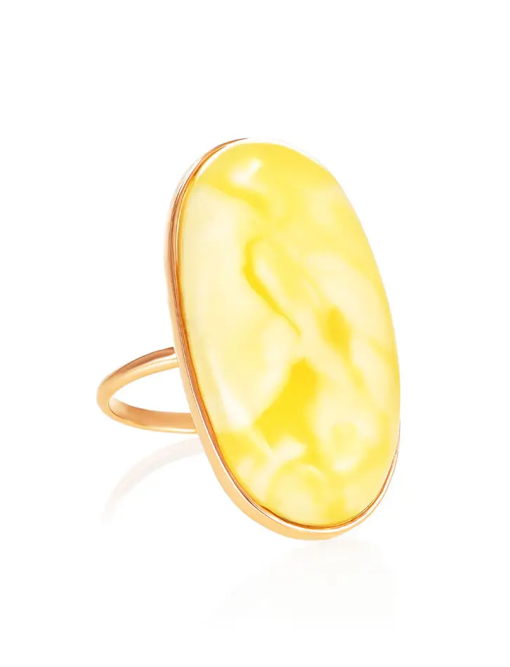 картинка Крупное коктейльное кольцо из золота и пейзажного янтаря в онлайн магазине