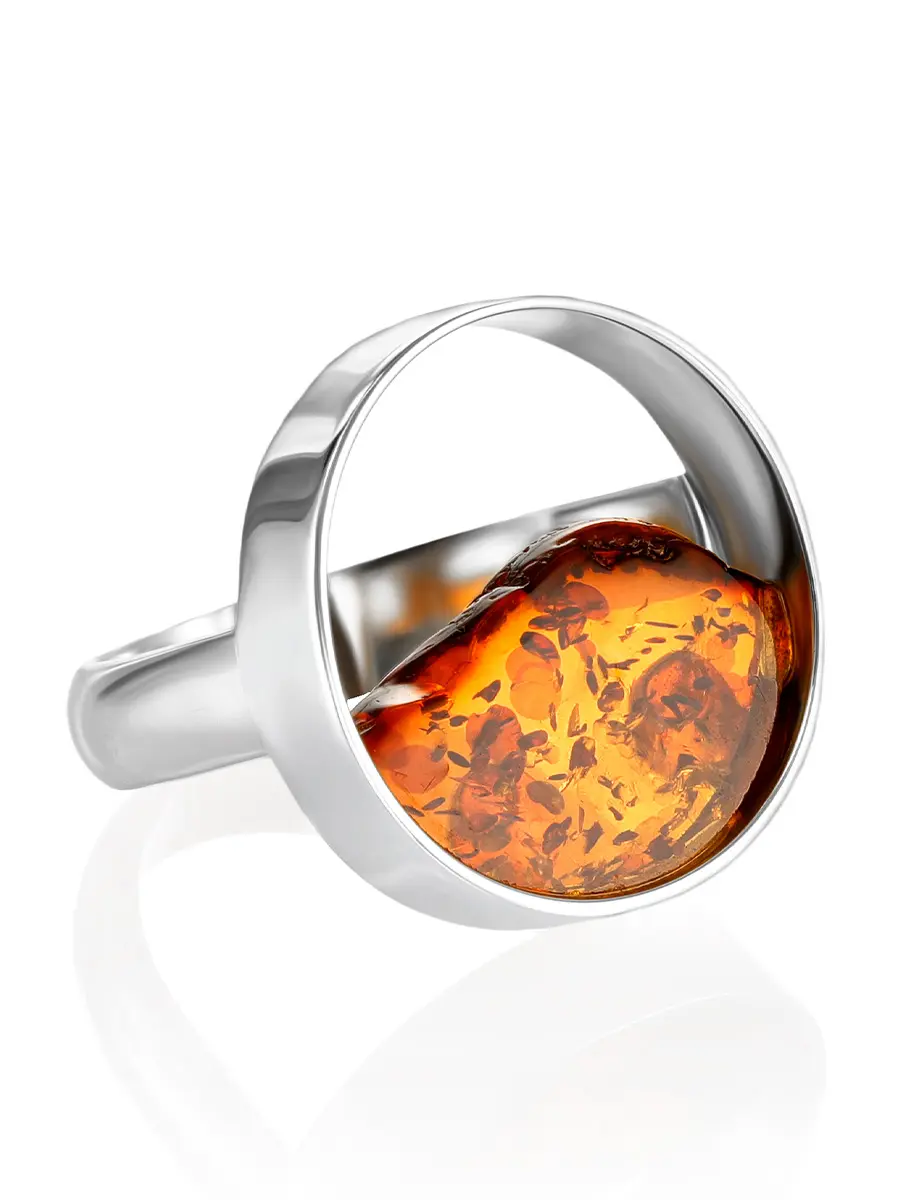 картинка Красивое необычное кольцо из натурального коньячного янтаря «Самум» в онлайн магазине