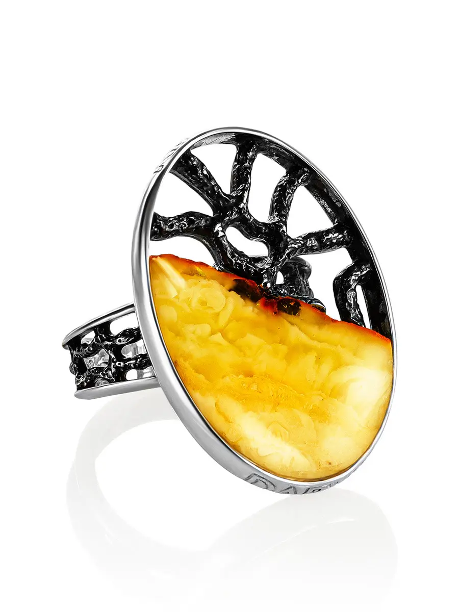картинка Овальное кольцо «Модерн» со вставкой из живописного медового янтаря в онлайн магазине