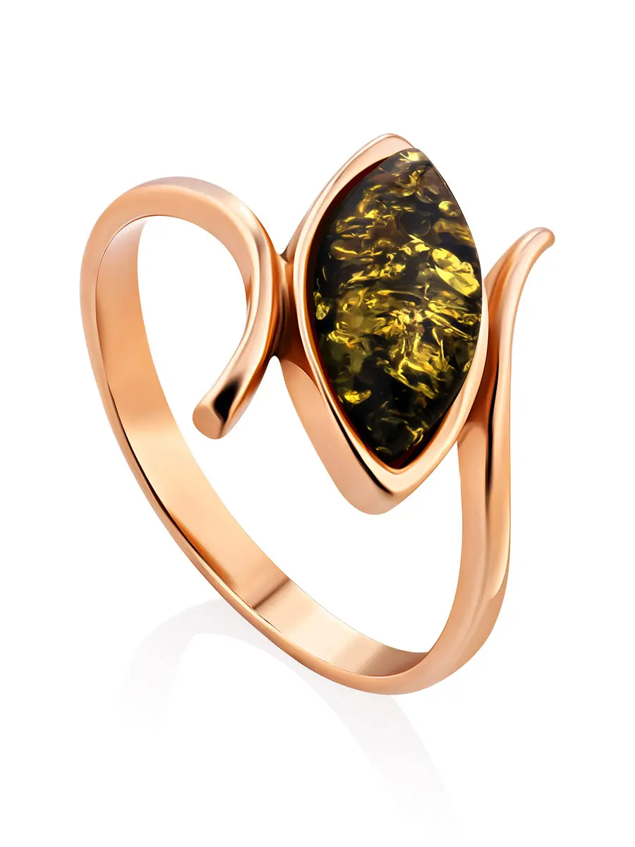картинка Золотое кольцо со вставкой из натурального янтаря зелёного цвета «Адажио» в онлайн магазине
