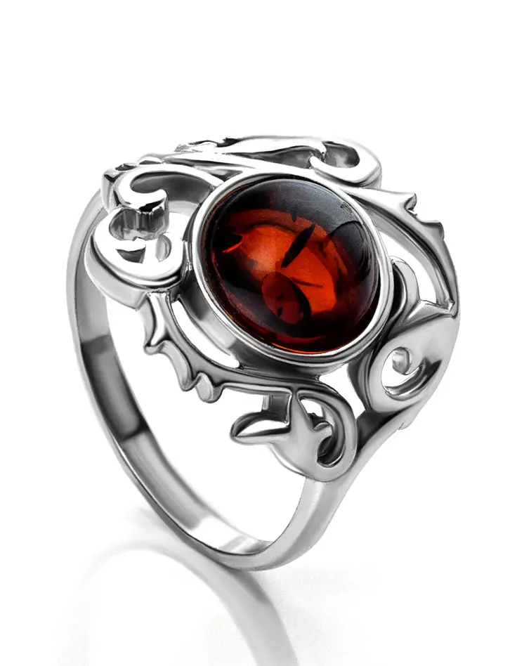 картинка Яркое кольцо из натурального янтаря вишнёвого цвета «Кордова» в онлайн магазине