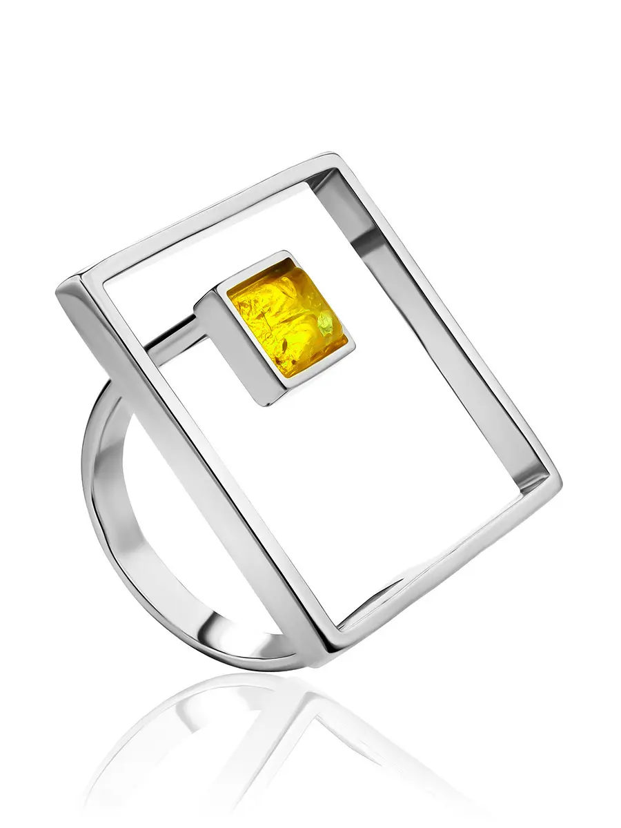 картинка Стильное лаконичное кольцо с янтарём лимонного цвета «Гравитация» в онлайн магазине