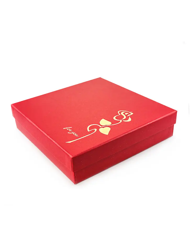 картинка Подарочная коробочка 150х150х35 мм красная металлик надписью в онлайн магазине