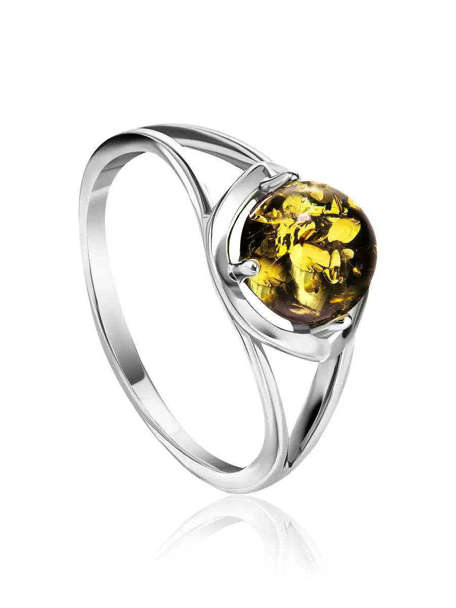 картинка Небольшое лёгкое серебряное кольцо с натуральным зелёным янтарём «Астория» в онлайн магазине