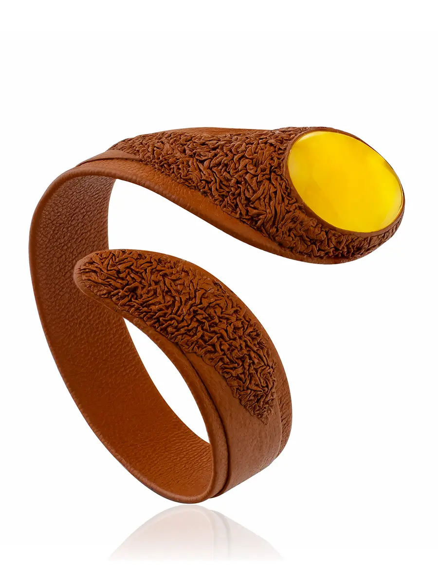 картинка Браслет из кожи с натуральным янтарём медового цвета «Змейка» в онлайн магазине