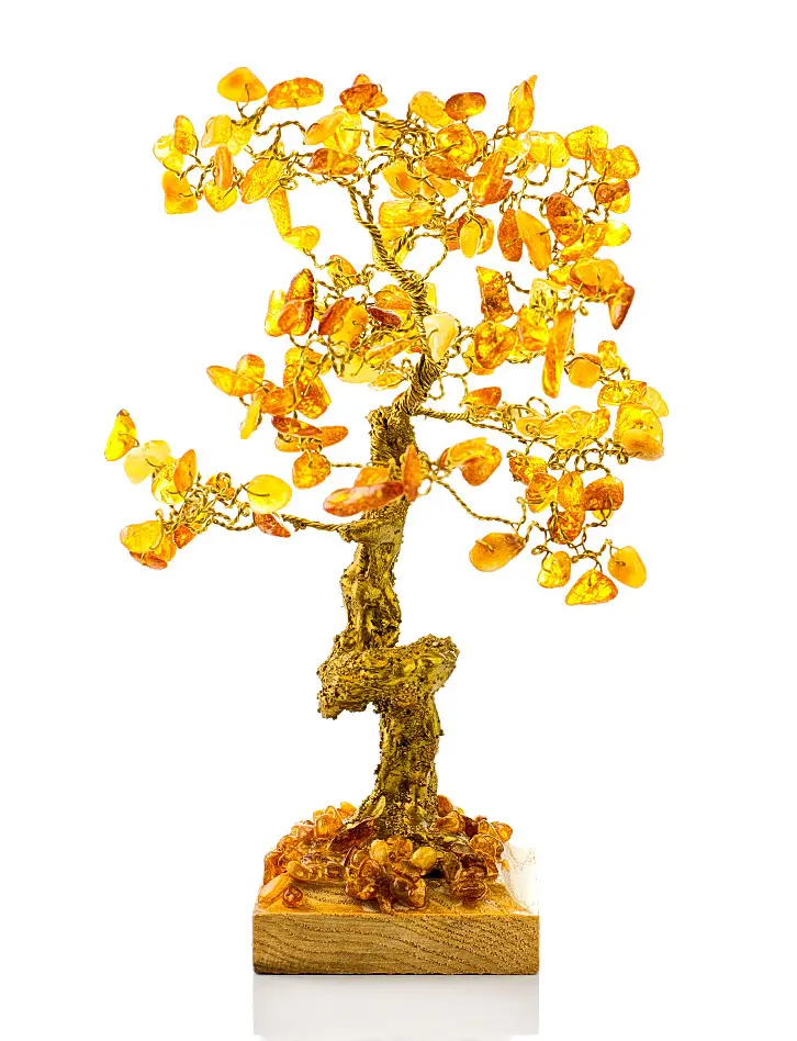 картинка Золотистое деревце с натуральным балтийским янтарём на подставке из дерева в онлайн магазине