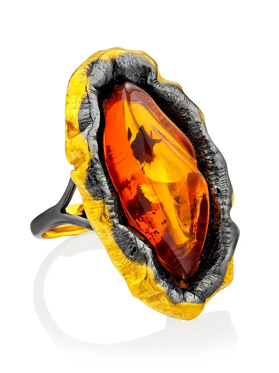 картинка Оригинальное кольцо «Версаль» из цельного коньячного янтаря в онлайн магазине