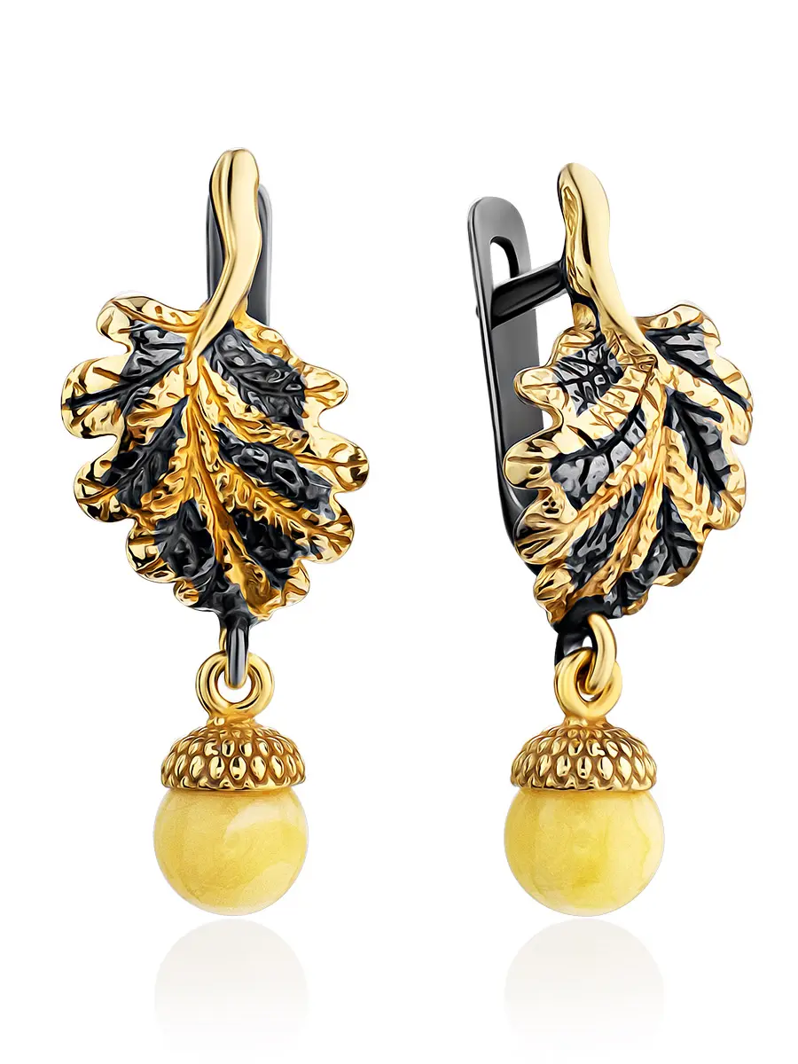 картинка Изящные серьги в необычном дизайне «Жёлудь» из золочённого серебра и натурального янтаря в онлайн магазине