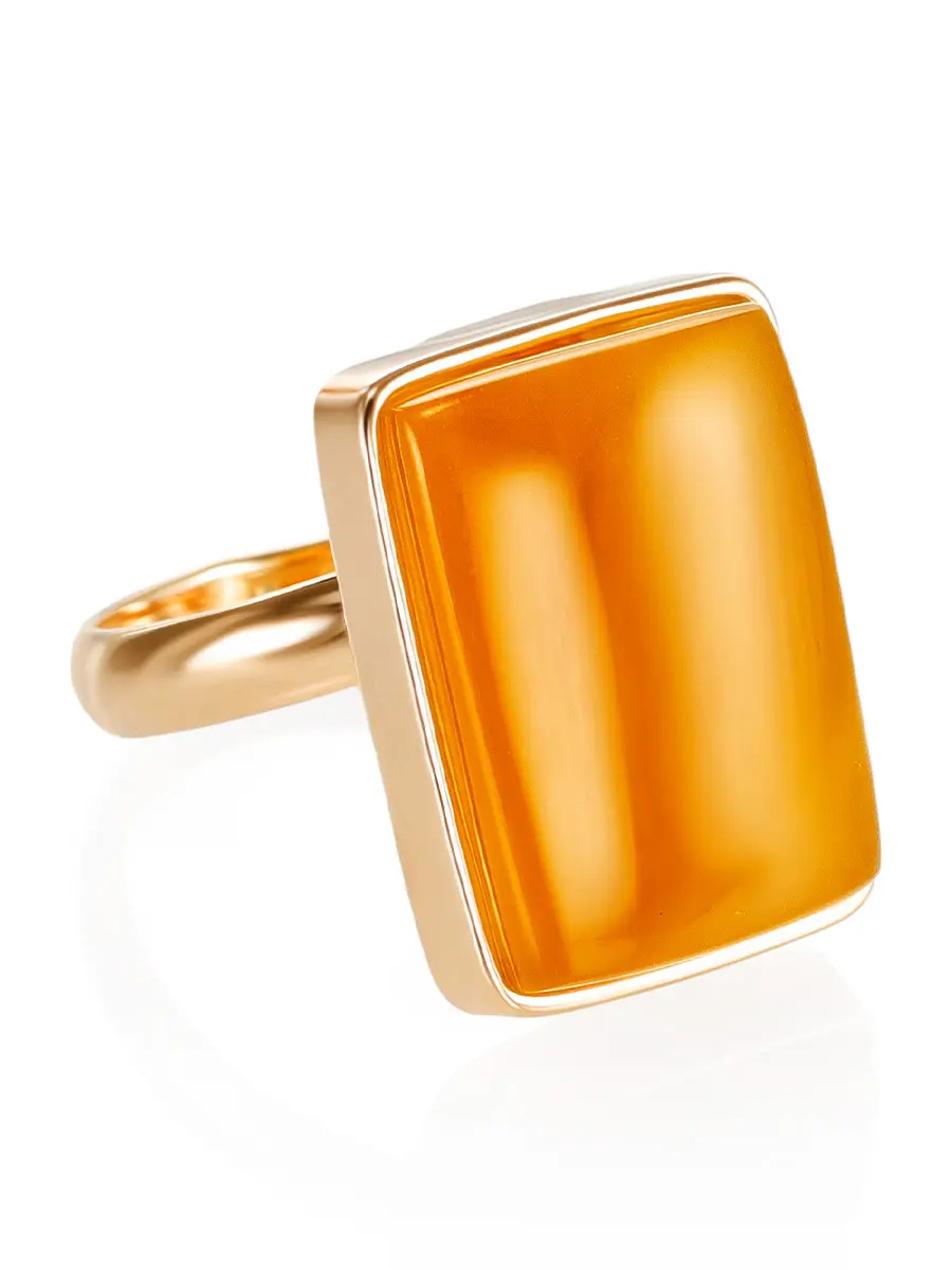 картинка Яркое кольцо прямоугольной формы из медового янтаря в онлайн магазине