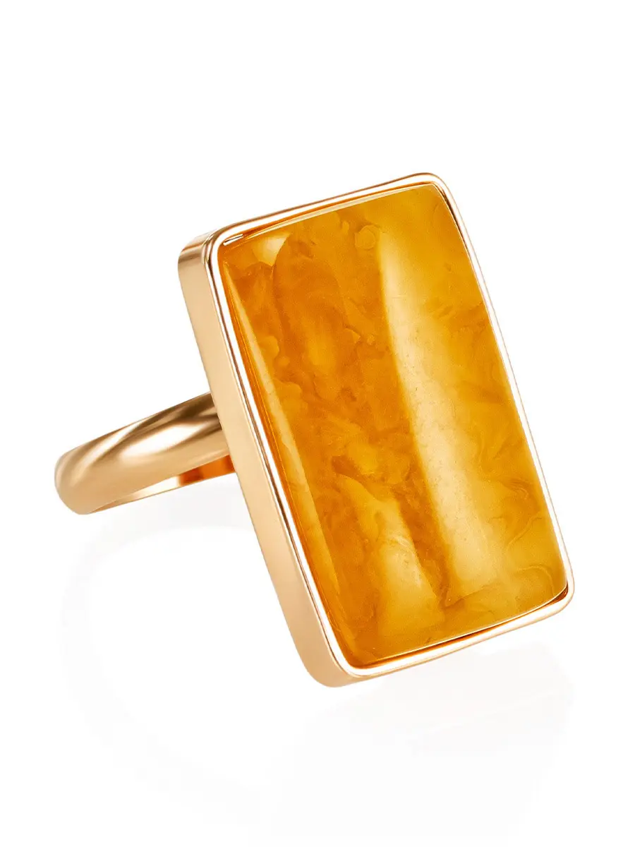 картинка Изысканное кольцо с натуральным балтийским янтарём медового цвета в онлайн магазине
