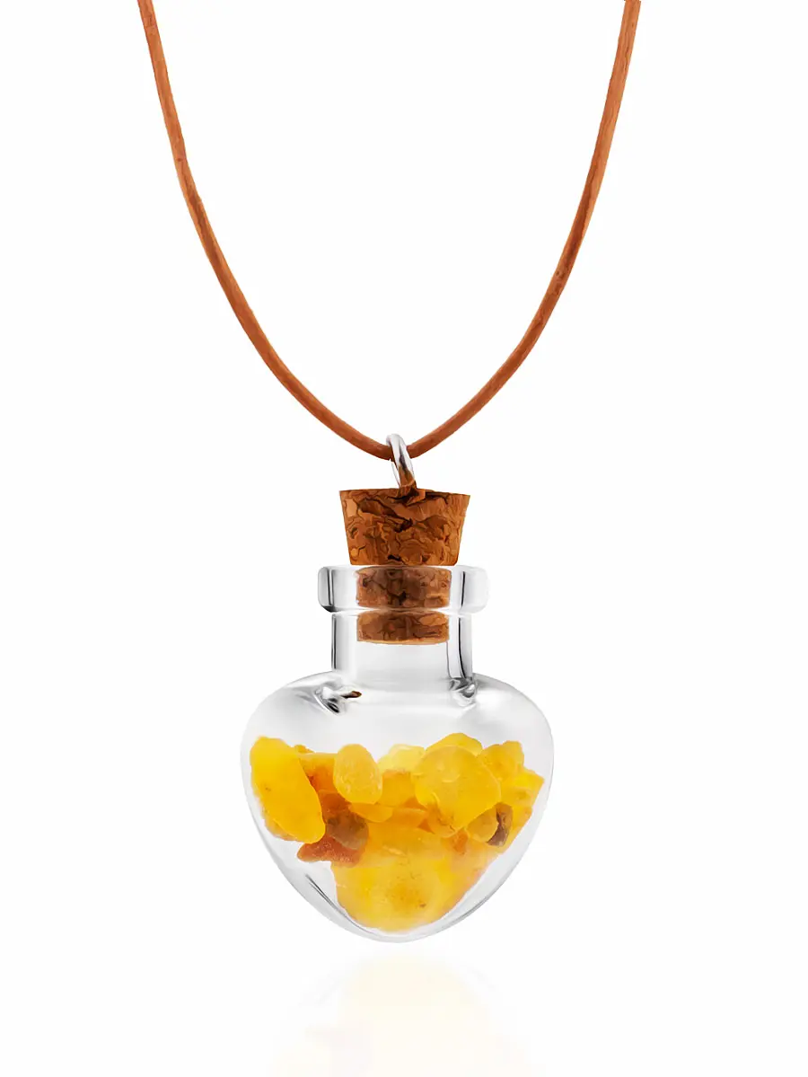 картинка Сувенирная подвеска-бутылочка в форме сердца с натуральным янтарём в онлайн магазине