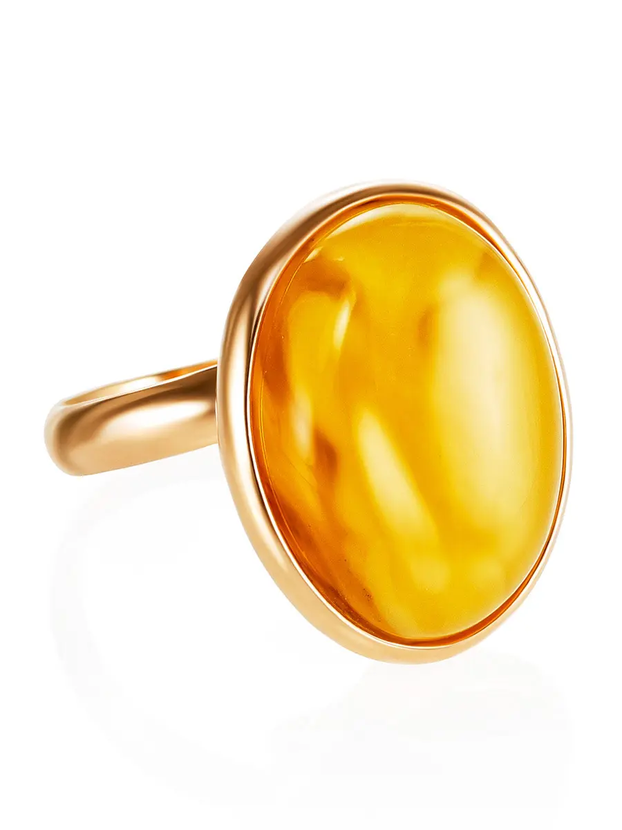 картинка Овальное кольцо из натурального балтийского янтаря в онлайн магазине