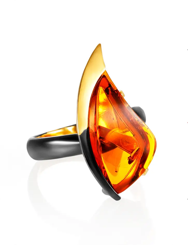 картинка Крупное оригинальное кольцо «Палладио» из золочёного серебра и янтаря в онлайн магазине
