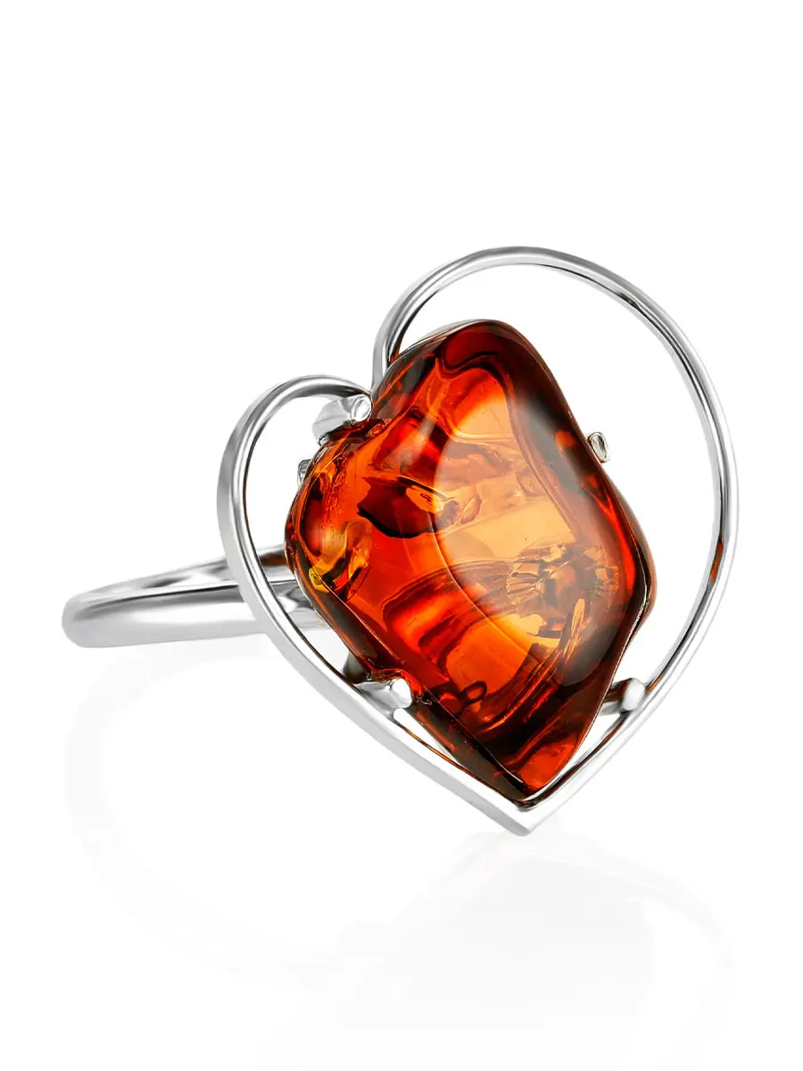 картинка Серебряное кольцо, украшенное янтарём насыщенного коньячного цвета «Венеция» в онлайн магазине