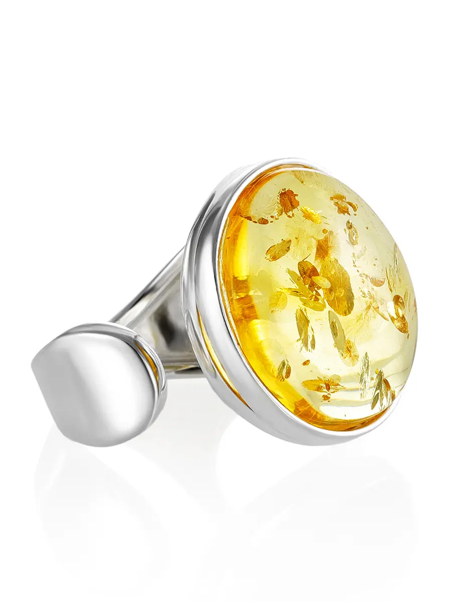 картинка Серебряное кольцо с искрящейся вставкой из натурального лимонного янтаря «Глянец» в онлайн магазине