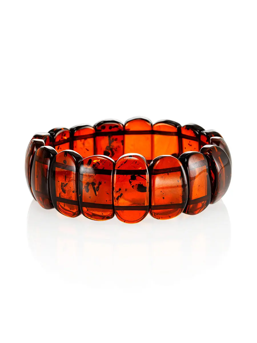 картинка Яркий плоский браслет из натурального янтаря вишнёвого цвета в онлайн магазине