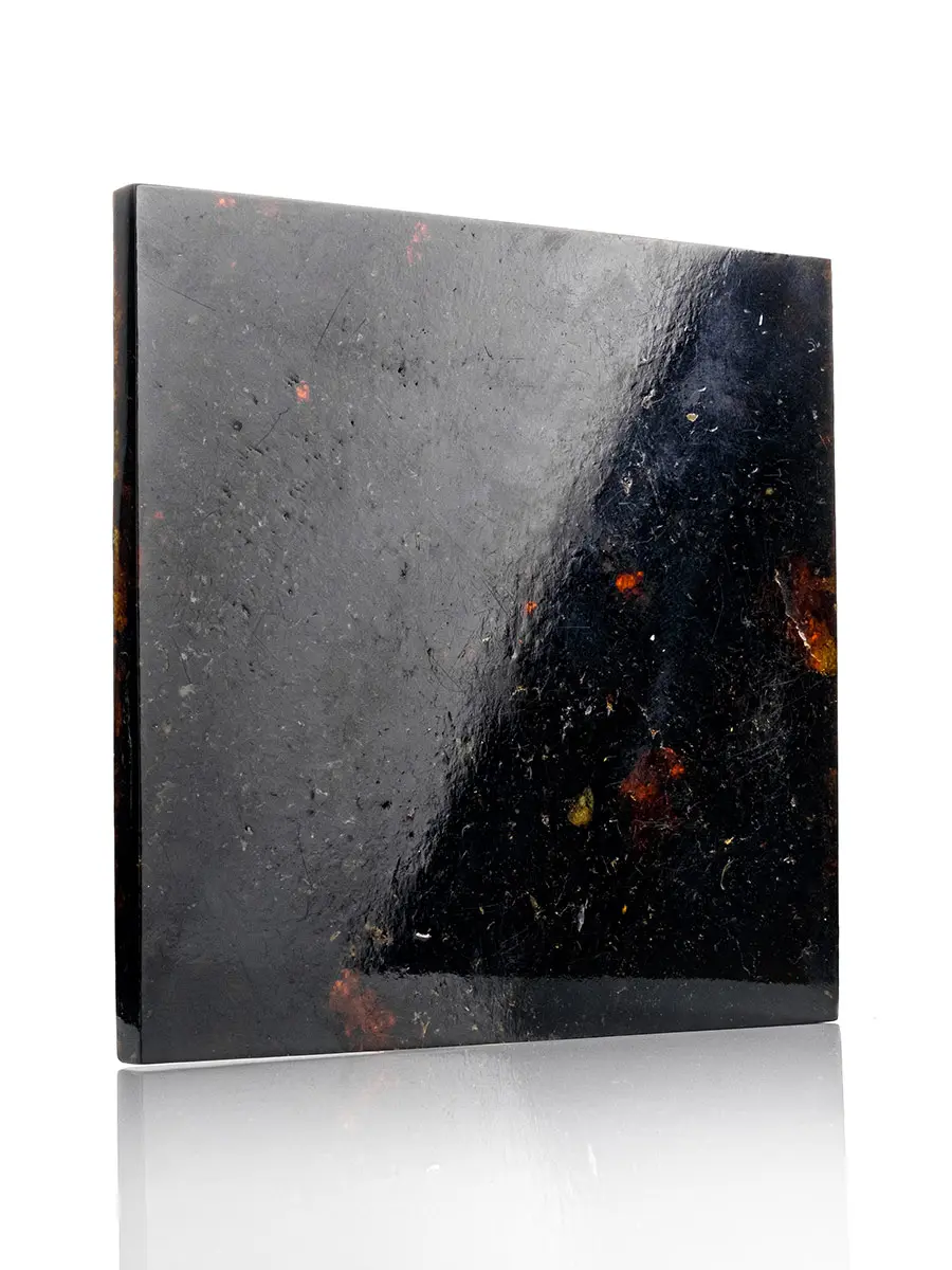 картинка Декоративная отделочная плитка из натурального формованного янтаря чёрного цвета 10 х 10 см в онлайн магазине