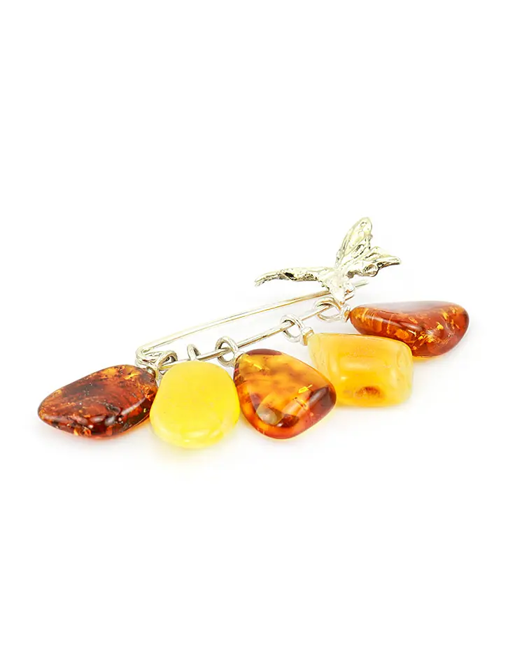 картинка Булавка-брошь с натуральным янтарем коньячного и медового цветов и серебряной бабочкой в онлайн магазине