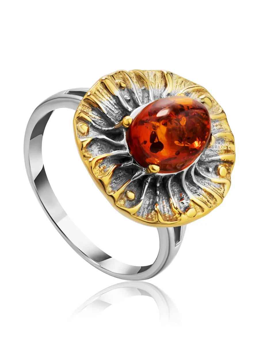 картинка Эффектное кольцо из серебра с позолотой и янтаря «Азалия» в онлайн магазине