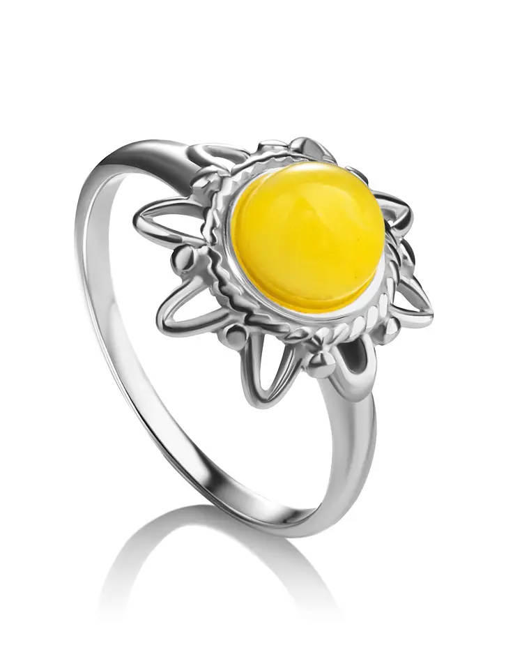 картинка Нежное изящное кольцо из серебра с натуральным медовым янтарём «Гелиос» в онлайн магазине