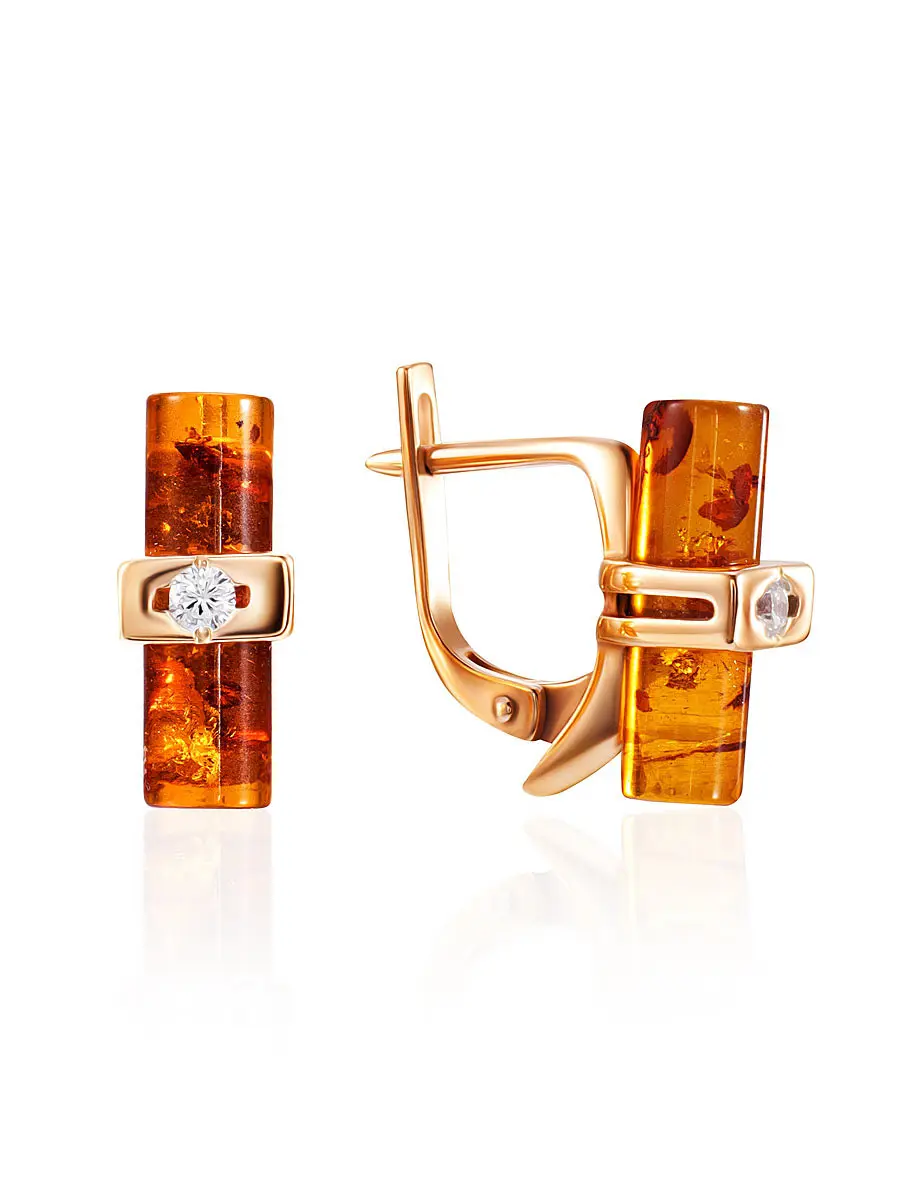 картинка Небольшие стильные серьги из золота и коньячного янтаря «Скандинавия» в онлайн магазине