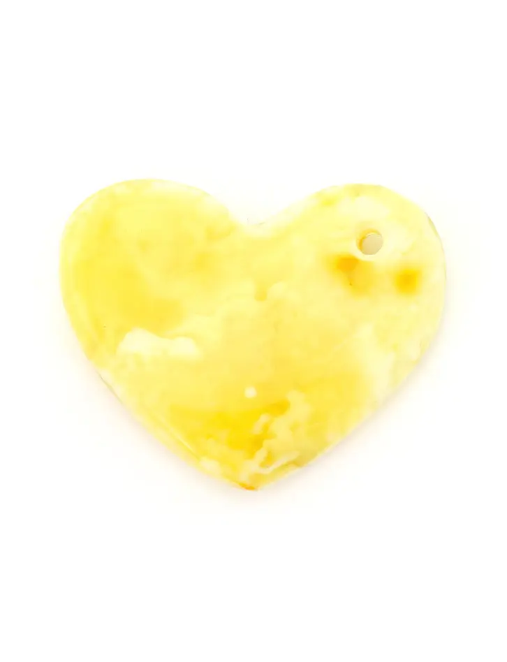 картинка Небольшая подвеска-сердце из цельного натурального янтаря с уникальной пейзажной текстурой в онлайн магазине