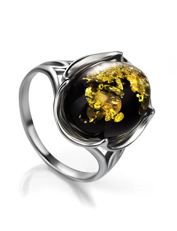картинка Красивое кольцо «Лион» из серебра и натурального зелёного янтаря в онлайн магазине