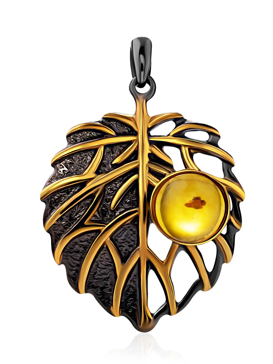 картинка Эффектная подвеска с золотистым янтарём «Листочек» в онлайн магазине