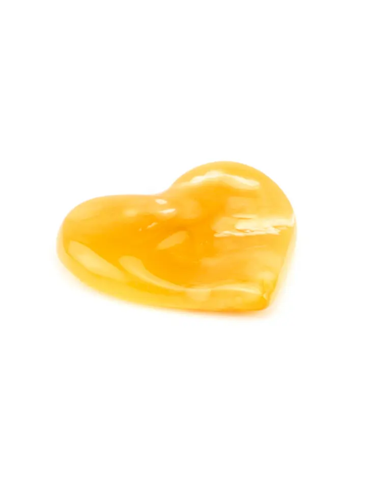 картинка Сувенирный янтарь медового цвета с красивой пейзажной текстурой «Сердце» в онлайн магазине
