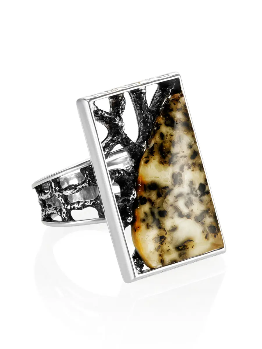 картинка Эффектное кольцо прямоугольной формы со вставкой из текстурированного янтаря «Модерн» в онлайн магазине