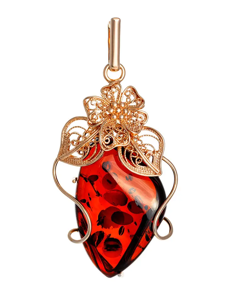 картинка Яркий кулон из натурального вишнёвого янтаря и золочённого серебра «Филигрань» в онлайн магазине