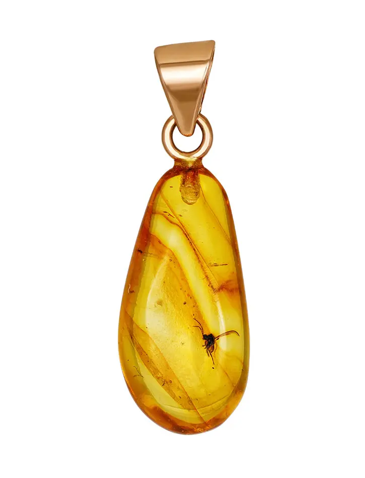 картинка Кулон из натурального цельного янтаря с инклюзом в золоте «Клио» в онлайн магазине