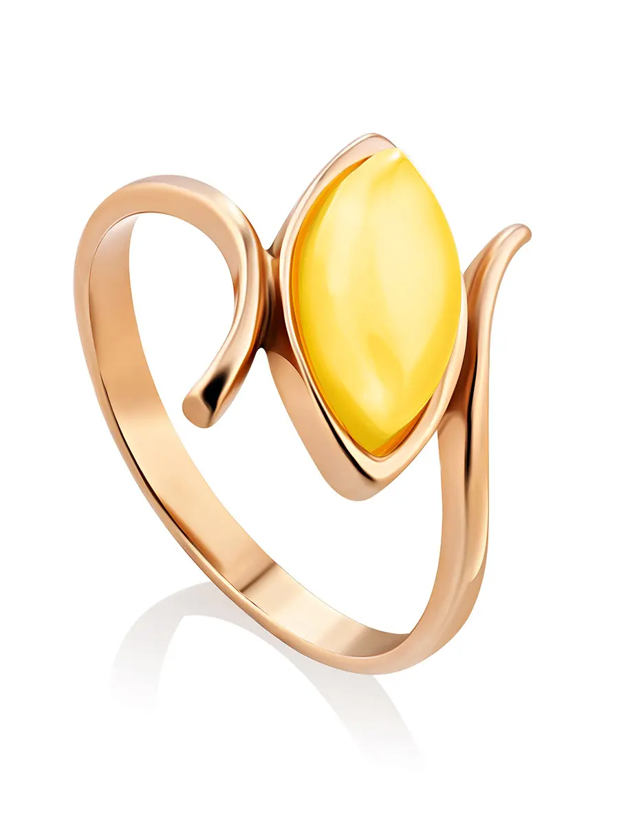 картинка Нежное лёгкое кольцо из серебра с позолотой и медового янтаря «Адажио» в онлайн магазине