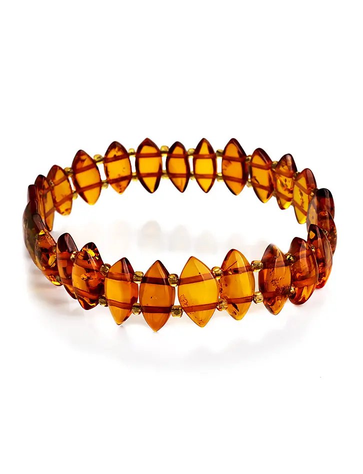 картинка Лёгкий стильный браслет из натурального янтаря коньячного цвета в онлайн магазине