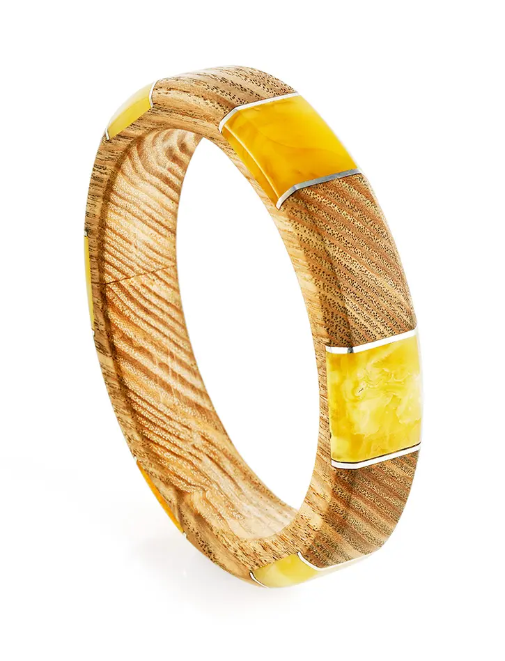 картинка Стильный браслет-бэнгл из дерева, натурального балтийского янтаря «Индонезия» в онлайн магазине