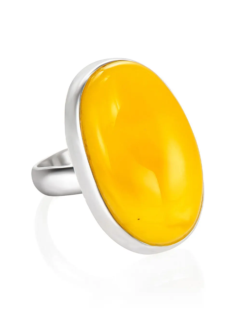 картинка Эффектное кольцо «Глянец» из натурального янтаря медового цвета в онлайн магазине