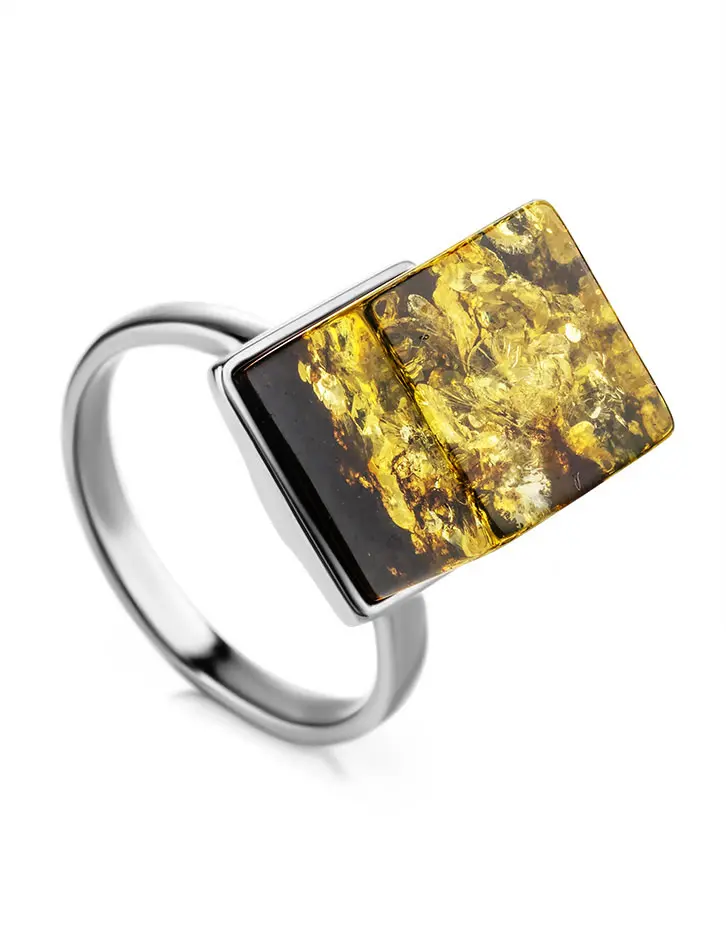 картинка Необычное кольцо «Рафинад» из натурального янтаря зелёного цвета в онлайн магазине