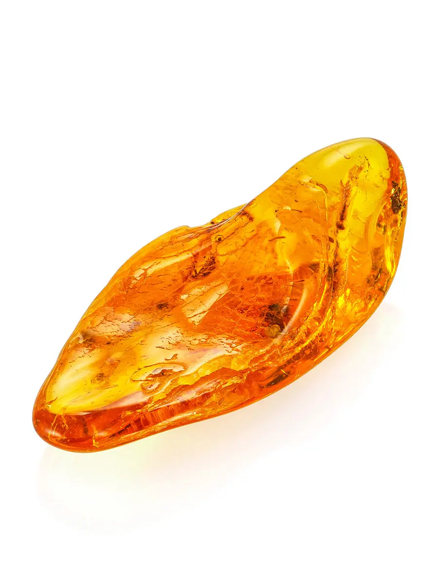 картинка Кусочек янтаря с несколькими инклюзами в онлайн магазине