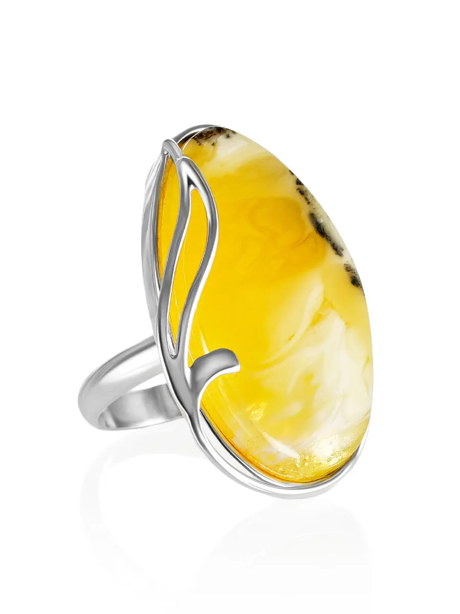 картинка Серебряное кольцо, украшенное натуральным пейзажным янтарём «Маньяна» в онлайн магазине