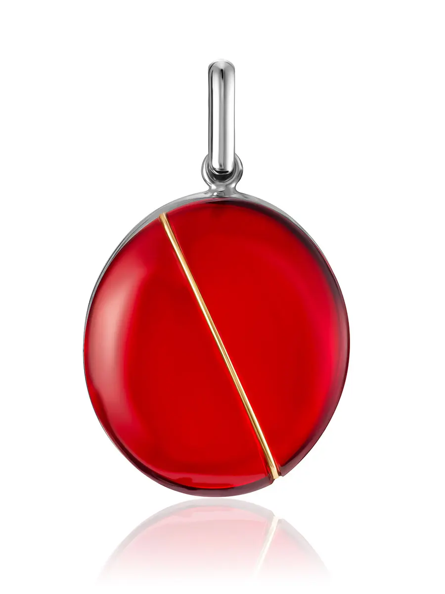 картинка Овальный кулон из необычного ярко-красного янтаря «Сангрил» в онлайн магазине