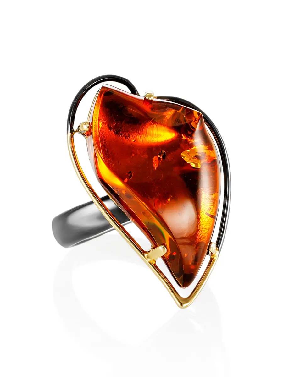картинка Изящное кольцо «Риальто» с цельным янтарём коньячного цвета в онлайн магазине