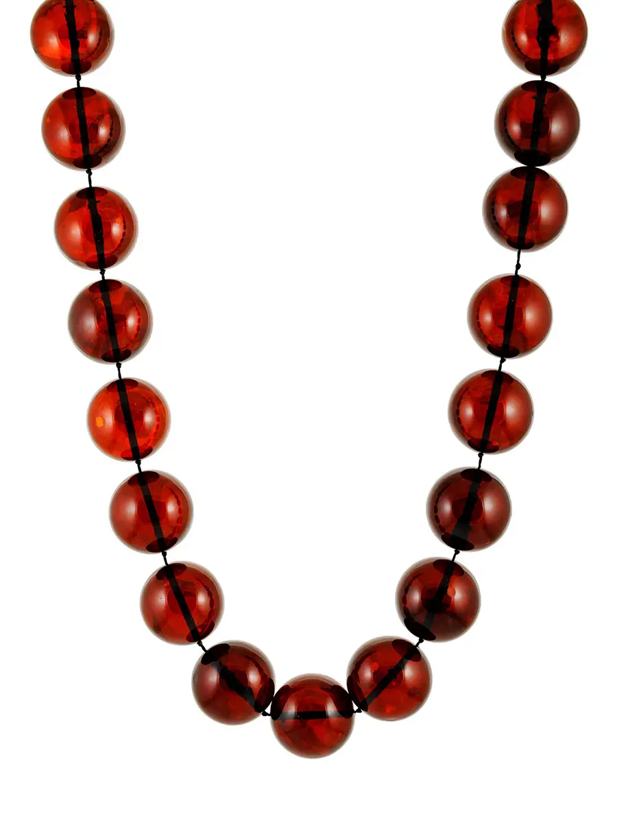 картинка Роскошные объёмные бусы из натурального формованного балтийского янтаря вишнёвого цвета «Шар крупный» в онлайн магазине