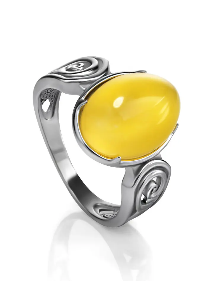 картинка Женственное серебряное кольцо с медовым янтарём «Месопотамия» в онлайн магазине