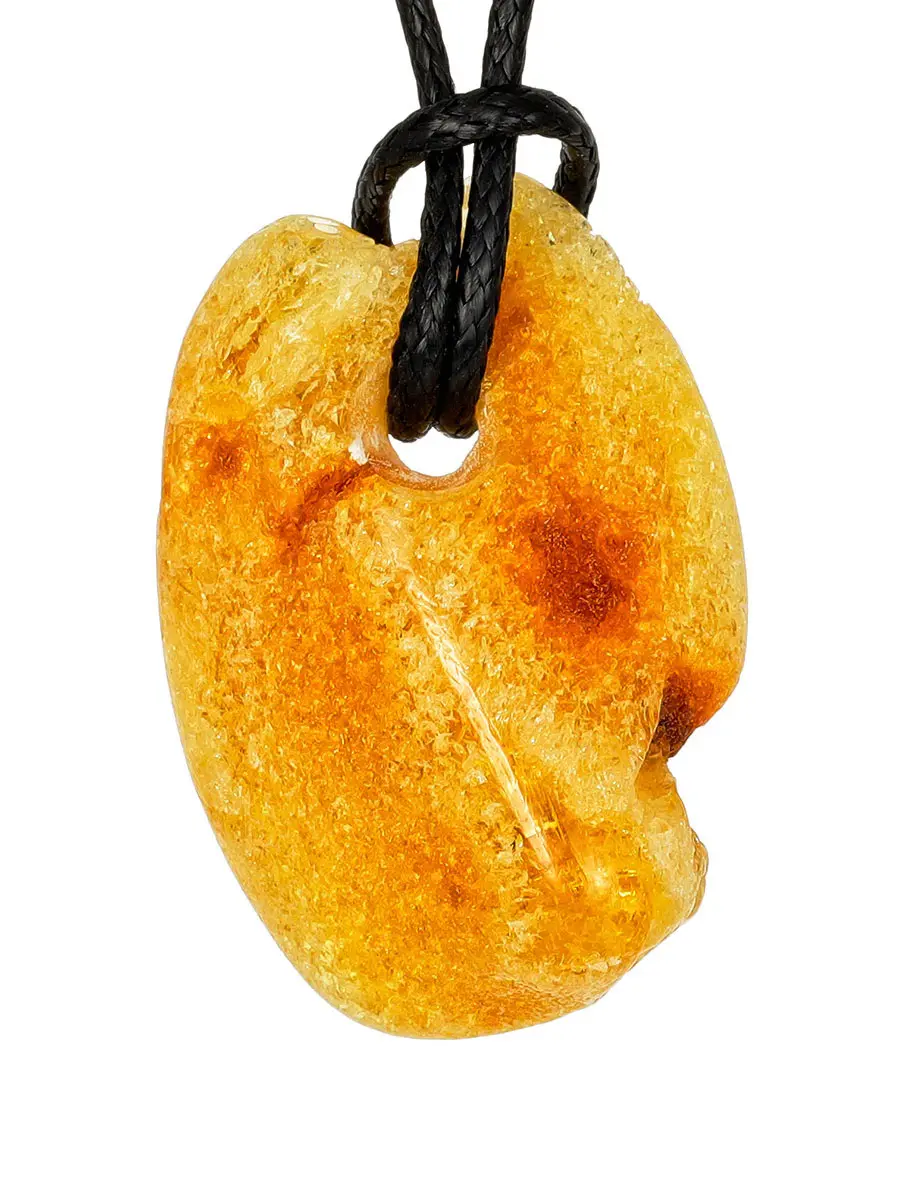 картинка Подвеска из натурального цельного медового янтаря природной формы в онлайн магазине
